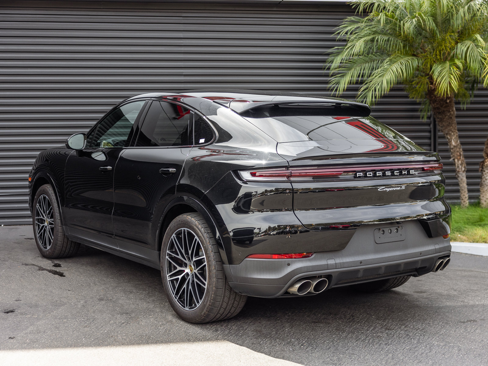 Certified 2024 Porsche Cayenne S AWD/4WD image 3