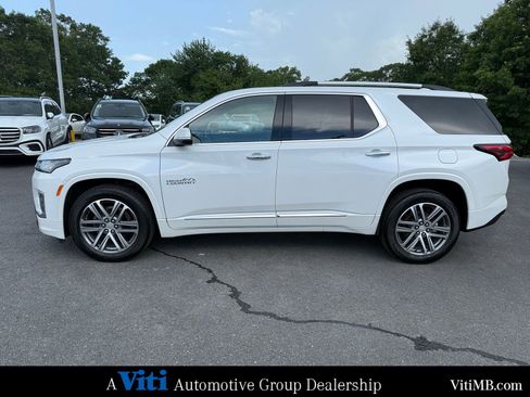 Used 2023 Chevrolet Traverse High Country image 5