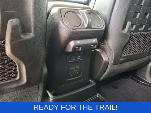 Used 2020 Jeep Wrangler Unlimited Rubicon AWD/4WD image 12