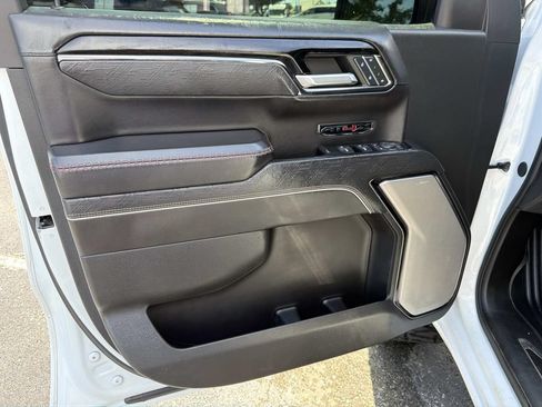 Used 2024 GMC Sierra 1500 AT4X AWD/4WD image 18