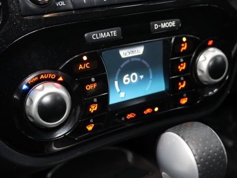 Used 2016 Nissan Juke SV w/ Cold Weather Package FWD image 17