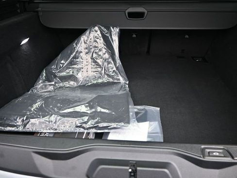 New 2026 BMW X5 M60i image 19