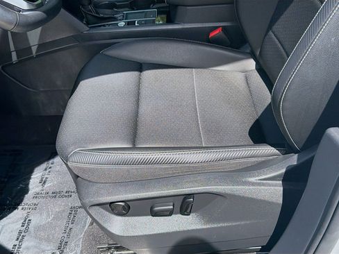 Used 2023 Volkswagen Atlas Cross Sport SE w/ Black Wheel Package image 17