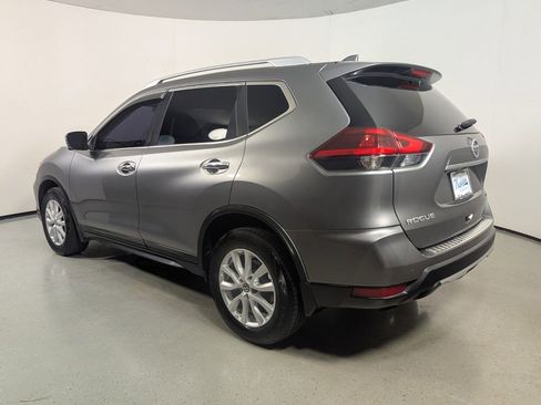 Used 2018 Nissan Rogue SV w/ Premium Package AWD/4WD image 6