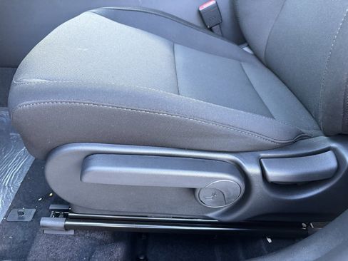 New 2026 Hyundai Kona SE image 13