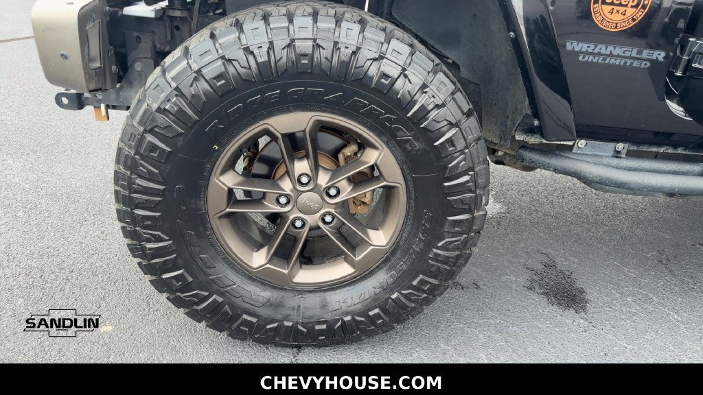 Used 2016 Jeep Wrangler Unlimited Sahara AWD/4WD image 26