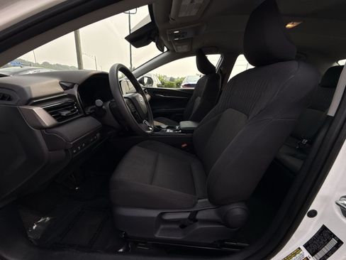 Used 2025 Toyota Camry LE FWD image 13