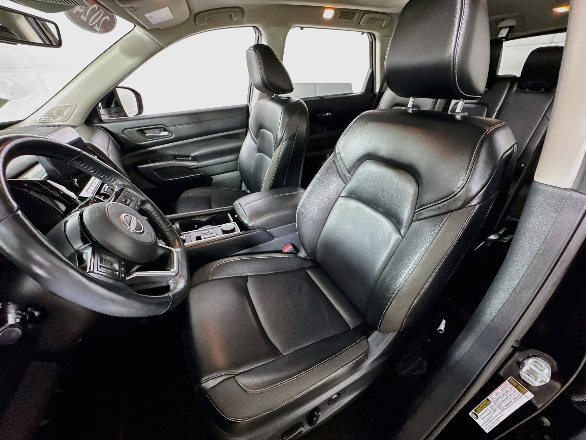 Used 2024 Nissan Pathfinder SL w/ SL Premium Package AWD/4WD image 15