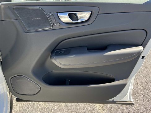Used 2025 Volvo XC60 T8 Ultra w/ Protection Package Premier image 22