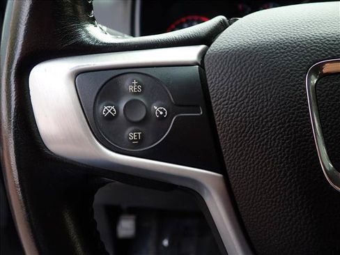 Used 2015 GMC Canyon SLT AWD/4WD image 13