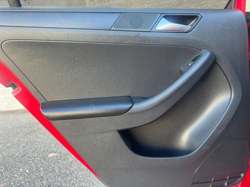 Used 2014 Volkswagen Jetta TDI Value Edition image 18