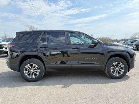 New 2026 Chevrolet Equinox LT image 8