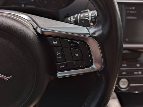 Used 2018 Jaguar F-PACE Prestige AWD/4WD image 24