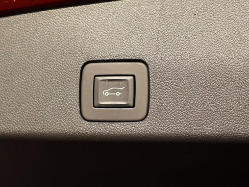 Used 2023 Buick Encore GX Select w/ Sport Touring Package image 18