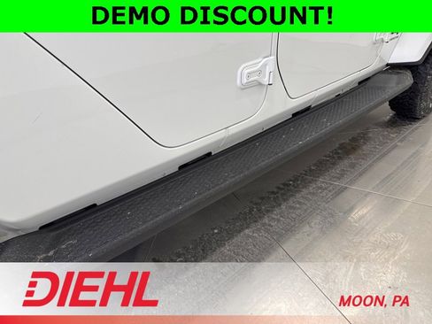 New 2025 Jeep Gladiator Sport image 9