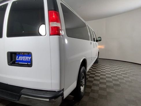 Used 2016 Chevrolet Express 3500 LT w/ LT Preferred Equipment Group image 10