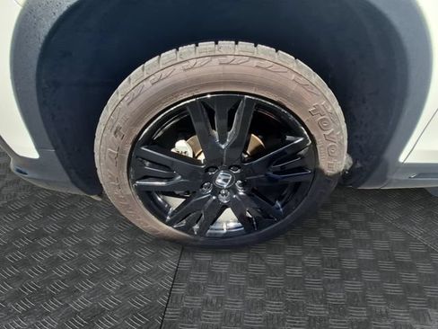 Used 2021 Honda Pilot Black Edition image 13
