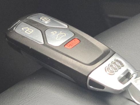 Used 2020 Audi SQ5 Prestige w/ Prestige Package AWD/4WD image 34