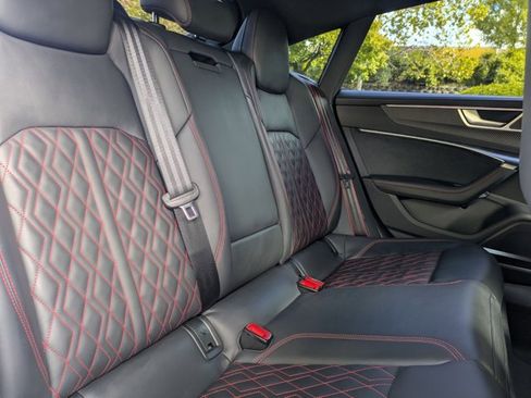 Used 2025 Audi S7 Prestige image 20