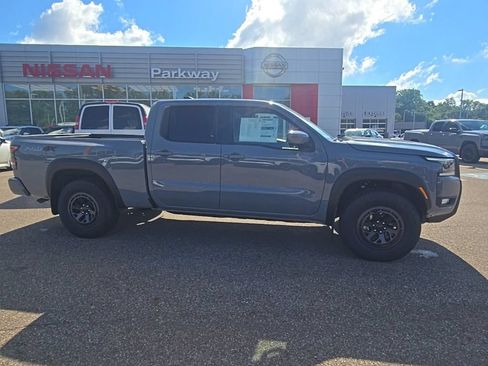 New 2026 Nissan Frontier PRO-4X AWD/4WD image 9