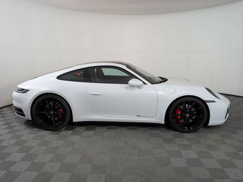 Certified 2022 Porsche 911 Carrera 4S image 9