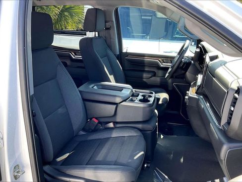 Used 2023 Chevrolet Silverado 1500 LT image 8