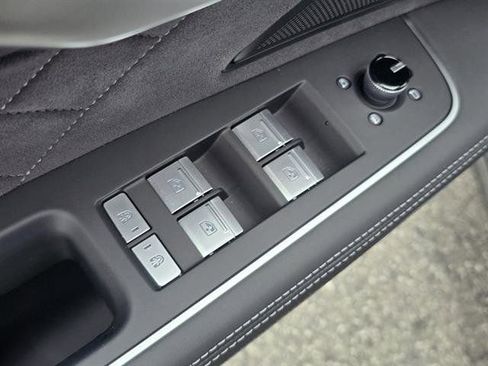 New 2025 Audi S8 image 28