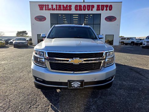 Used 2016 Chevrolet Tahoe LT image 2