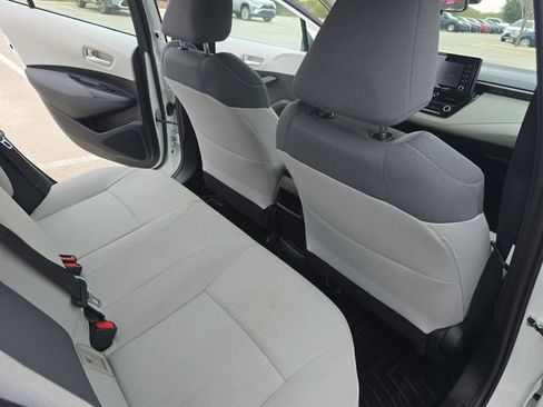 Used 2020 Toyota Corolla L image 11