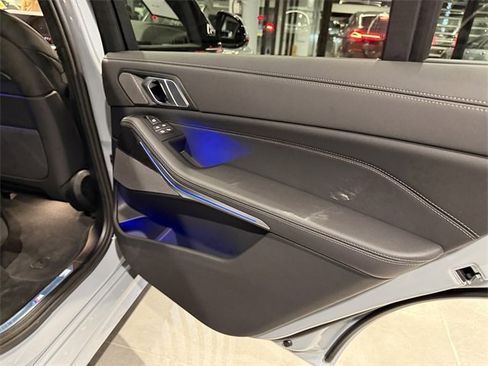 Used 2026 BMW X7 xDrive40i w/ M Sport Package image 33