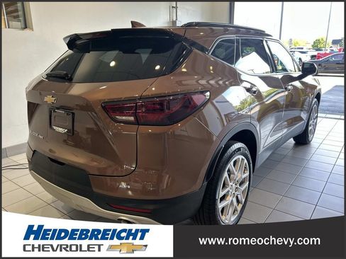 Used 2024 Chevrolet Blazer LT w/ Convenience Package AWD/4WD image 4