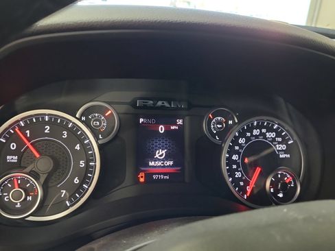 Used 2026 RAM 2500 Big Horn AWD/4WD image 3