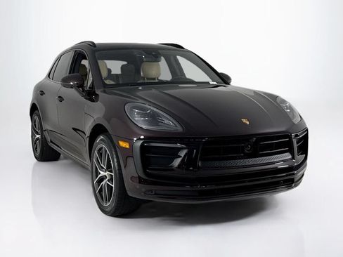 Used 2024 Porsche Macan AWD/4WD image 7