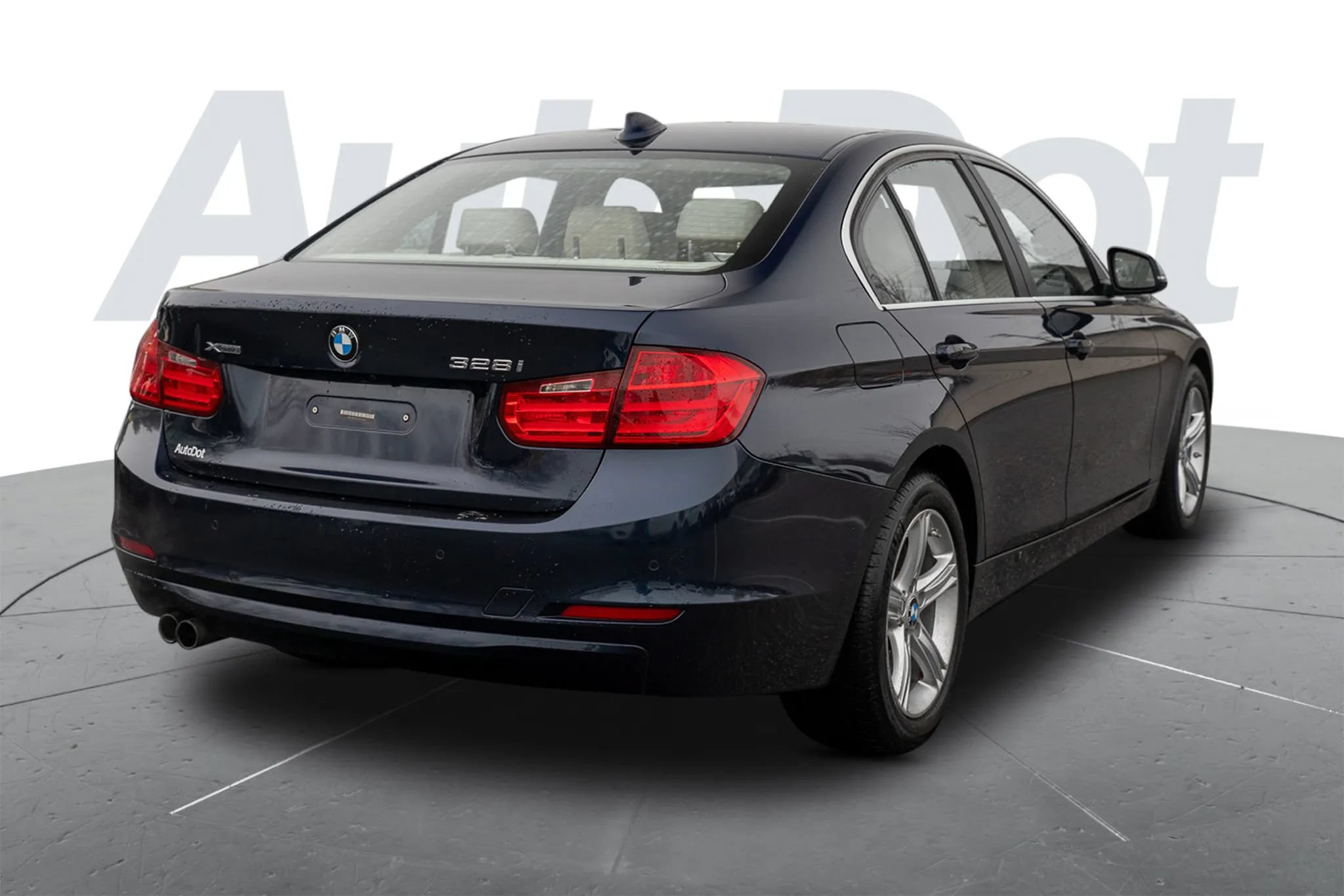 Used 2015 BMW 328i xDrive Sedan AWD/4WD image 3