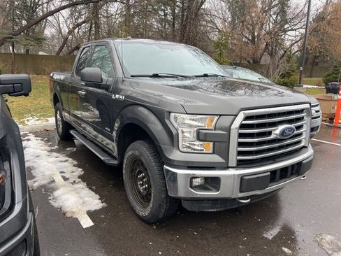 Used 2015 Ford F150 XLT w/ Equipment Group 302A Luxury image 3