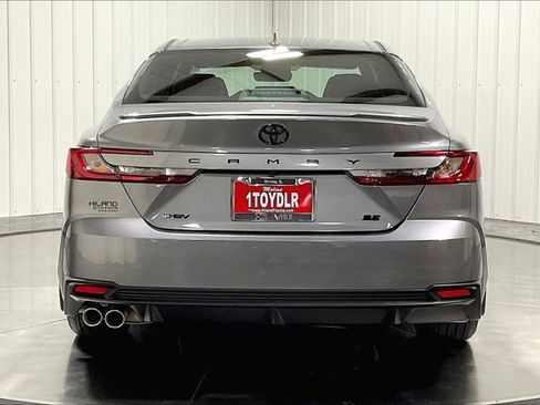 New 2026 Toyota Camry SE image 4