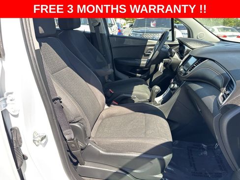 Used 2017 Chevrolet Trax LS AWD/4WD image 20