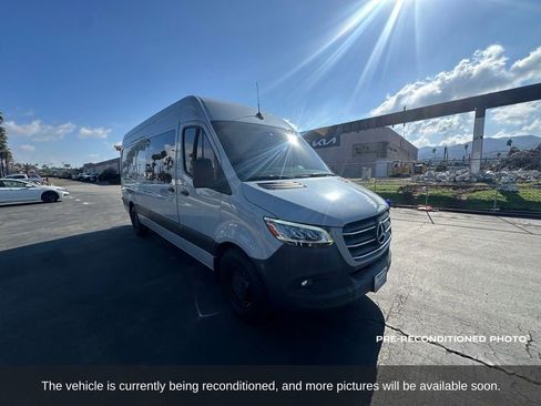 Used 2021 Mercedes-Benz Sprinter 2500 image 8