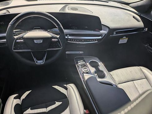 New 2026 Cadillac Lyriq Sport image 28