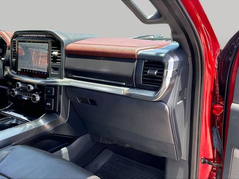 Used 2023 Ford F150 Lariat AWD/4WD image 18