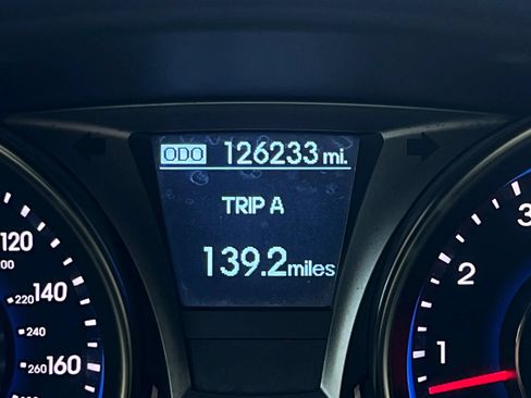 Used 2015 Hyundai Genesis 3.8 RWD image 15
