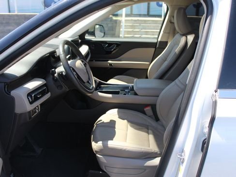 Used 2023 Lincoln Aviator Reserve w/ Equipment Group 201A AWD/4WD image 24