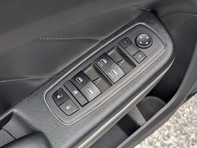 Used 2023 Dodge Charger Scat Pack w/ Plus Group RWD image 19