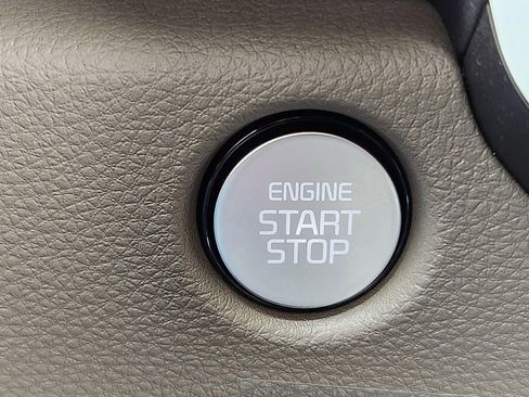 New 2026 Kia Carnival FWD image 15