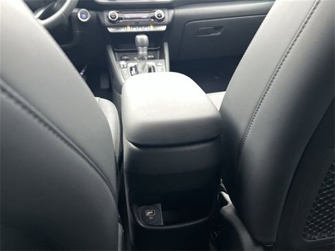 Used 2023 Hyundai Kona Limited image 22