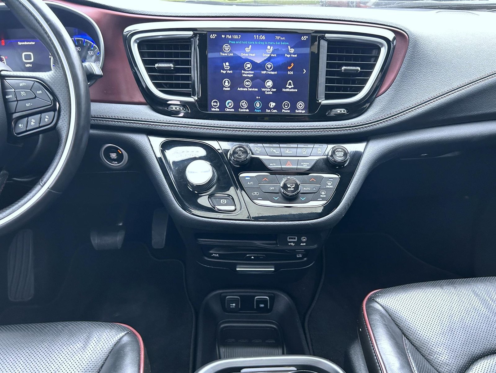 Used 2020 Chrysler Pacifica Limited FWD image 14