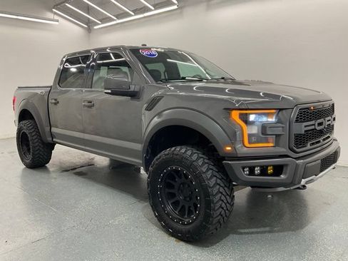 Used 2018 Ford F150 Raptor w/ Equipment Group 802A Luxury AWD/4WD image 8