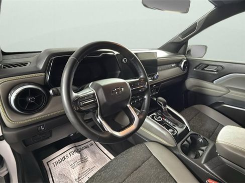 Used 2024 Chevrolet Colorado ZR2 w/ Technology Package image 19