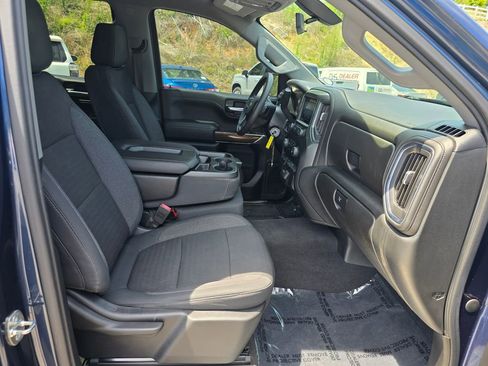 Used 2020 Chevrolet Silverado 1500 LT w/ LT Value Package AWD/4WD image 28