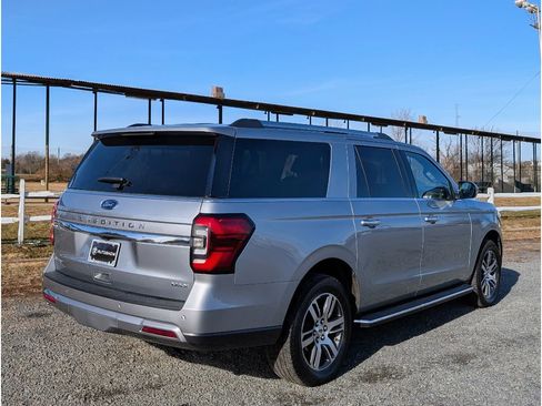 Used 2023 Ford Expedition Max Limited image 7
